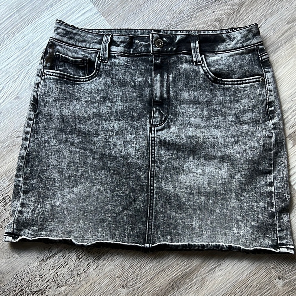 Arizona denim skirt size 7 heather gray/black